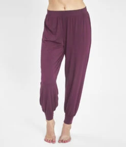 The All-Day Jogger: Plum