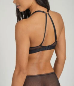 The Deep V No-Wire Push-Up: Jet Black -Wear Lively Shop 3 on model back deep v nwpu jet black