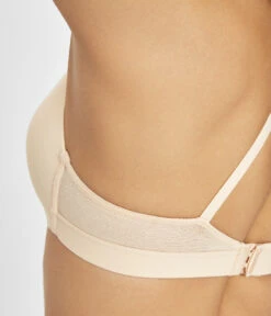 The Flex No-Wire Bra: Toasted Almond -Wear Lively Shop 3 on model side flex no wire bra toasted almond