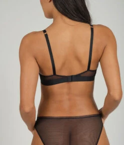 The Deep V No-Wire Push-Up: Jet Black -Wear Lively Shop 4 on model back1 deep v nwpu jet black