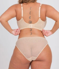 The Smooth Lace Minimizer Bra: Toasted Almond 15 The Smooth Lace Minimizer Bra: Toasted Almond -Wear Lively Shop 5 on model back1 smooth lace minimizer toasted almond