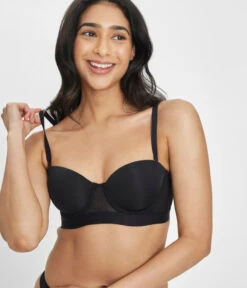 The Smooth Strapless: Jet Black -Wear Lively Shop 5 on model back1 smooth strapless jet black