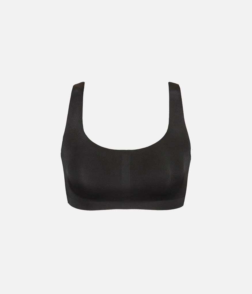 The Sleek Scoop Bralette: Jet Black 5 The Sleek Scoop Bralette: Jet Black - Image 5