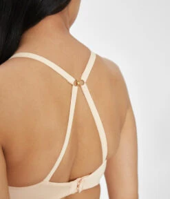 The All-Day Plunge No-Wire Bra: Toasted Almond -Wear Lively Shop 6 on model back2 all day plunge no wire toasted almond