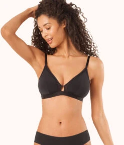 The Busty Bralette: Jet Black -Wear Lively Shop sizeswap 1 2front busty bra jet black